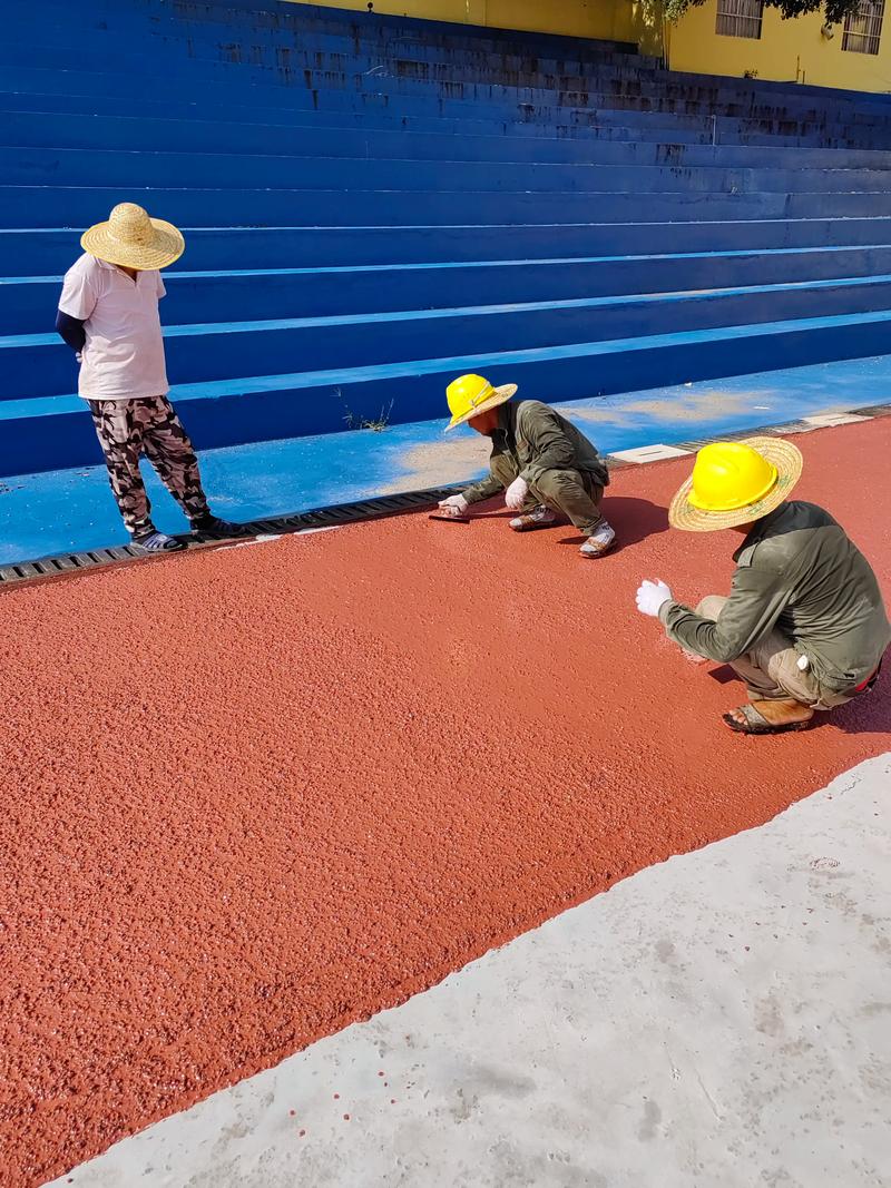 体育场地施工:打造绿色健康的运动天地